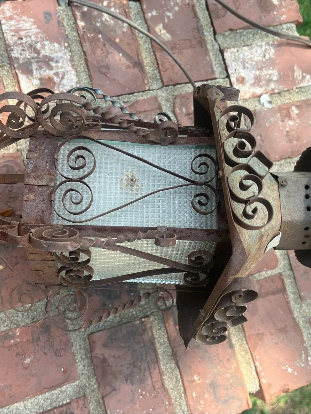 Vintage Spanish Revival Wrought Iron Outdoor Lantern Wall‎ Bracket Scroll Glass